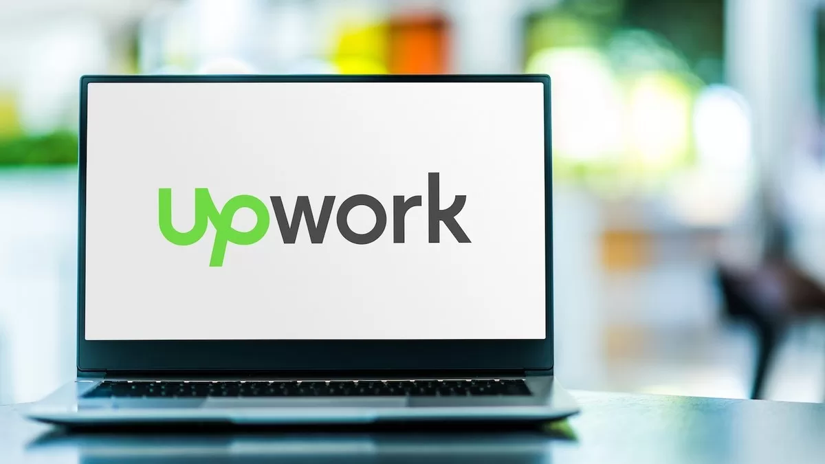 نحوه کسب درآمد دلاری از Upwork و نقد کردن آن